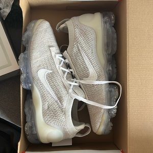 Nike Air VaporMax 2021 FK "Oatmeal/White/Phantom/Metallic Silver" Women's Shoe